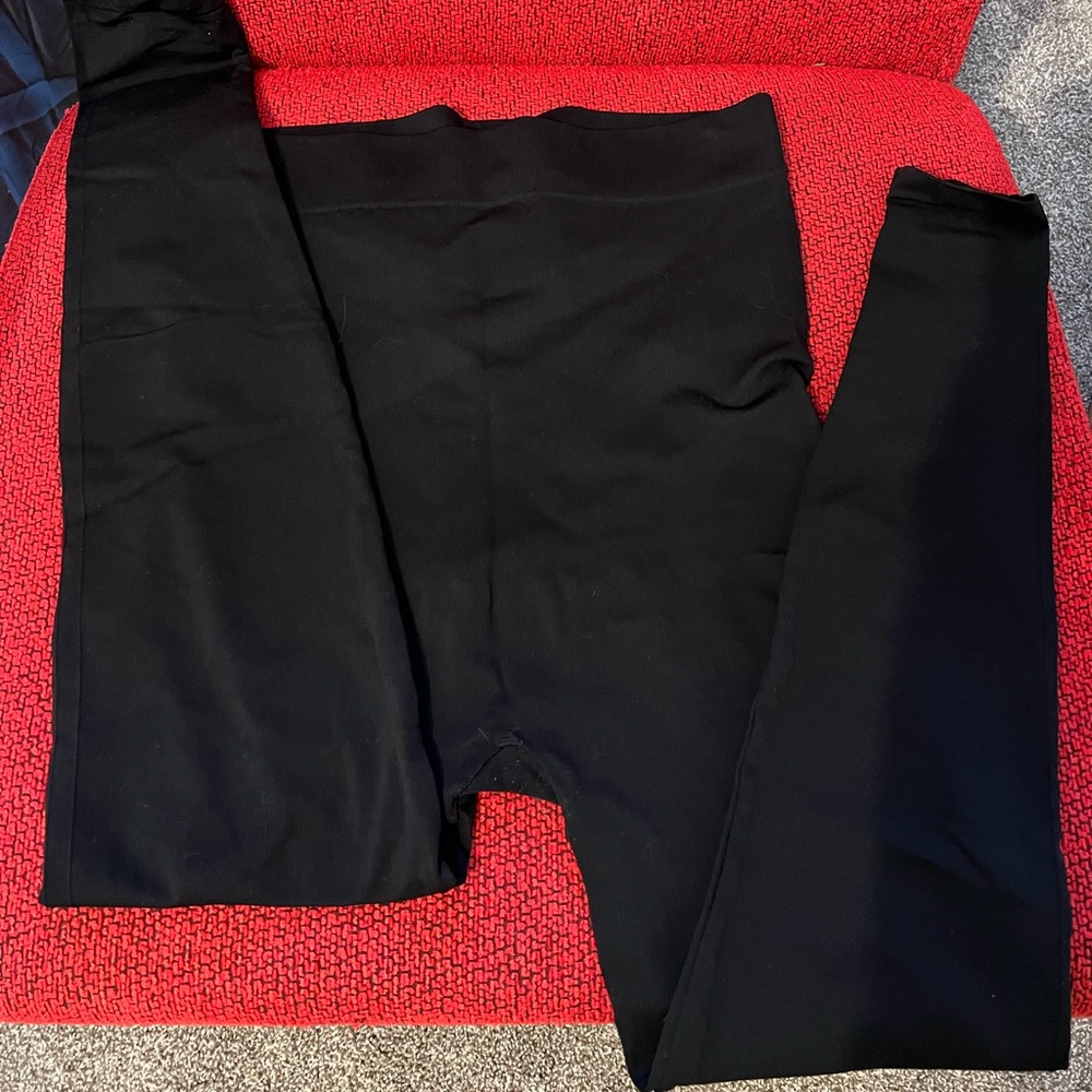 Blanqi maternity leggings, size large